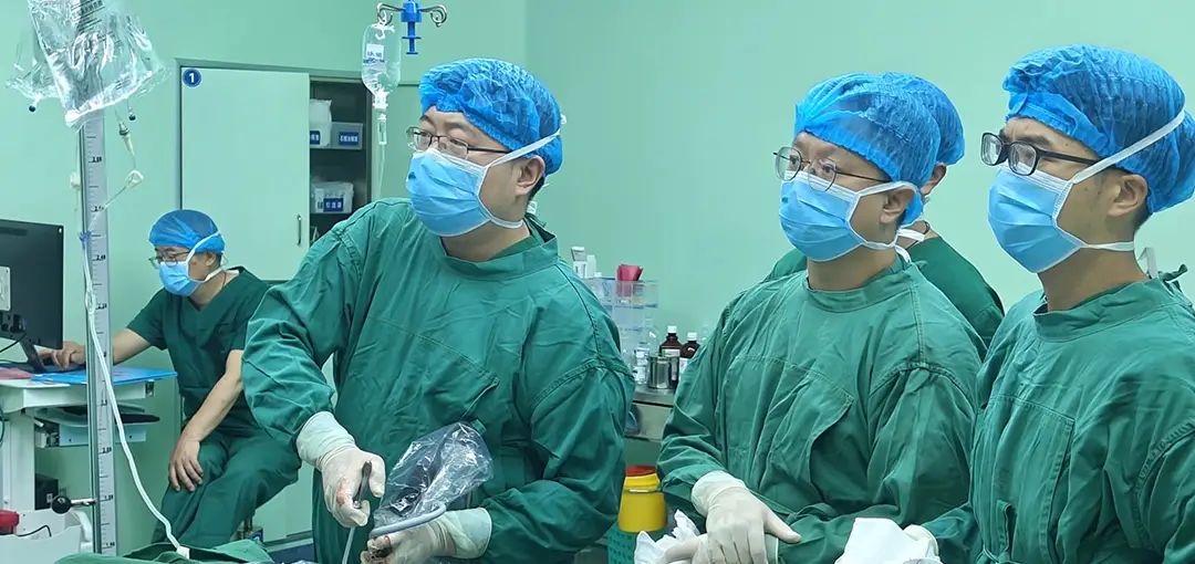 保山(shān)市(shì)人(rén)民(mín)醫(yī)院直播操作(zuò)班